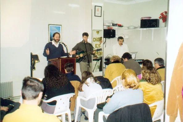 Primer local de Iglesia Vive